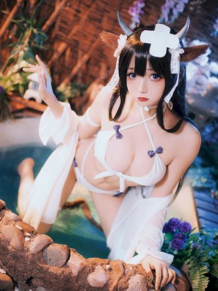 美丽的姑娘在线完整版_BD英语迅雷电影在线
