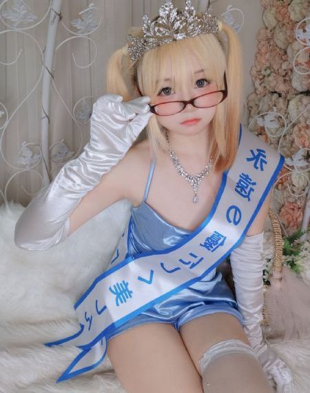 一边吻一边摸进内裤里网站_720手机在线看