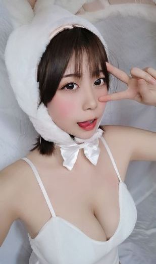 淫语模特_BD英语完整视频观看